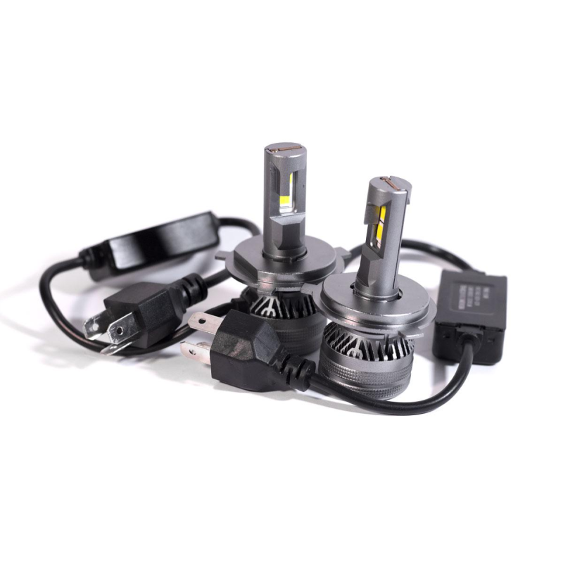 Комплект світлодіодних ламп TBS Design T8 PRO H4 12-24 V 110 W P43t 11000 lm 6000 K Комплект світлодіодних ламп TBS Design T8 PRO H4 12-24 V 110 W P43t 11000 lm 6000 K